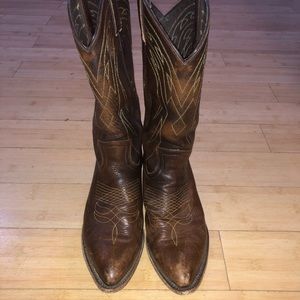 FRYE Billy Pull-On Cowboy Boots